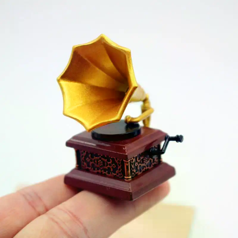 دمية خمر الفونوغراف المنمنمات  - مراجعة Art Craft House وسعره