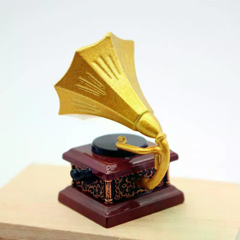 دمية خمر الفونوغراف المنمنمات  - مراجعة Art Craft House وسعره